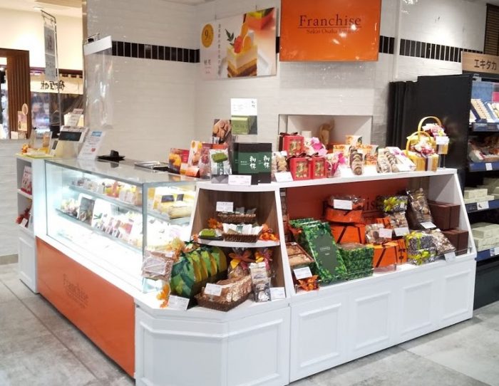 エキ タカ泉ケ丘に人気ケーキ店がオープン 花とお菓子の工房 フランシーズ 泉北 金剛さやまコミュニティ