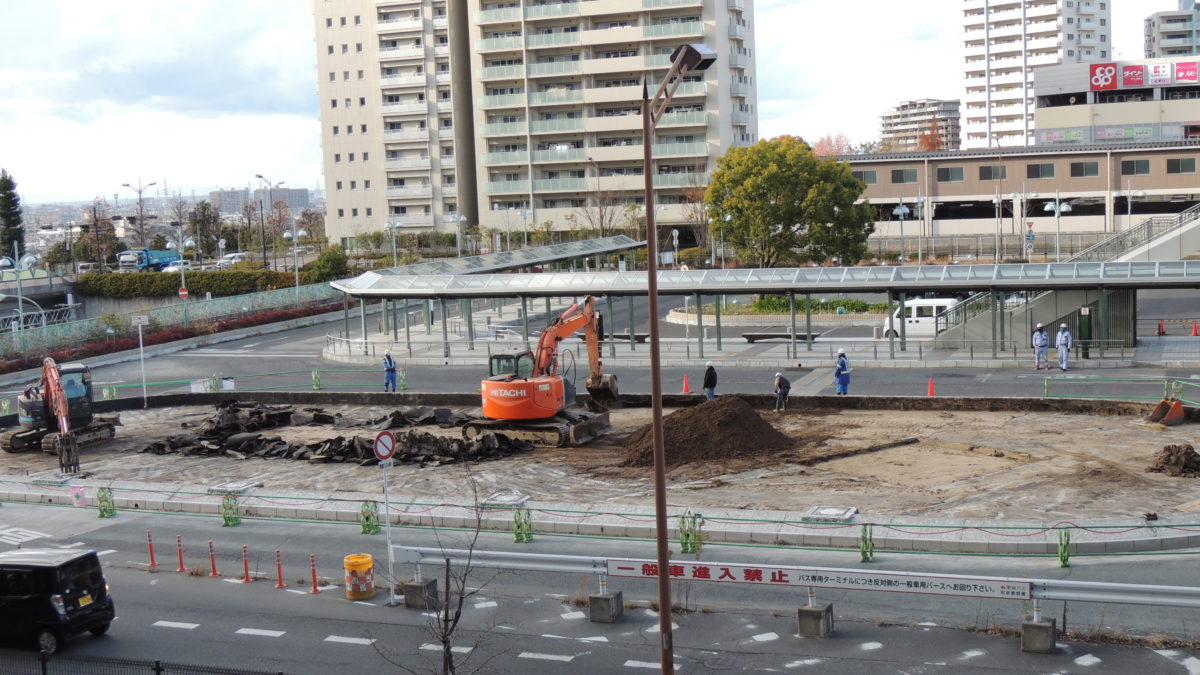 和泉中央駅改修工事が始まる