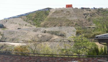 ［堺市南区］富蔵の土砂崩落で、建設業者が造成工事に合意