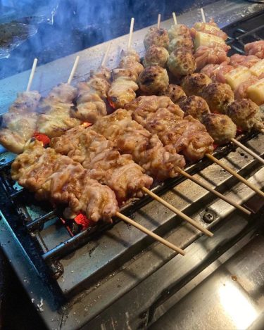 ［和泉市］焼き鳥30種超　鶏がらスープの鍋料理も／やきとり克蔵只今参上