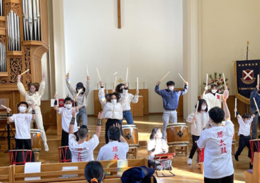 ［和泉市］桃大留学生が和太鼓体験　堺太鼓グループが演奏を指導