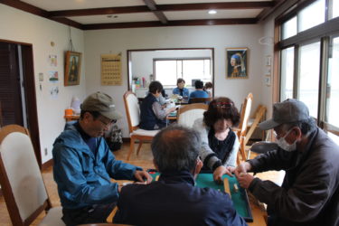 ［堺市南区］城山台１丁、高齢者が空き家で集う　パソコンや書道など
