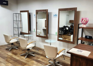［富田林市］高辺台小学校近くに美容室がオープン　クセ毛・うねり 髪質の改善特化　毎日先着３名、２千円オフ／ジーウィズヘアー