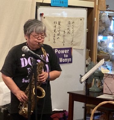［富田林市］本格的なジャズを演奏　ＭＡＳＡさんが本町カフェで