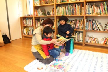 ［堺市南区］お母さんが図書スタッフ　庭代台の子ども文庫、来年で開設45周年