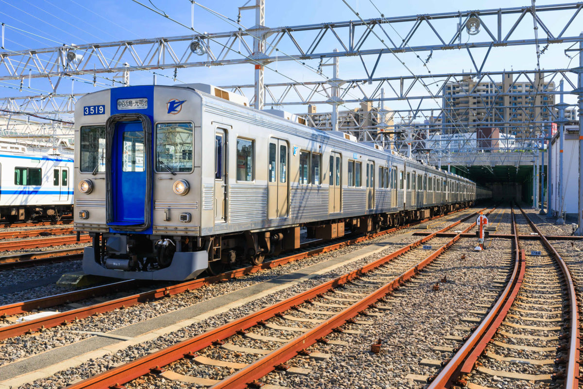 堺市・和泉市］復刻デザインの車両運行 3000系導入50周年で 泉北