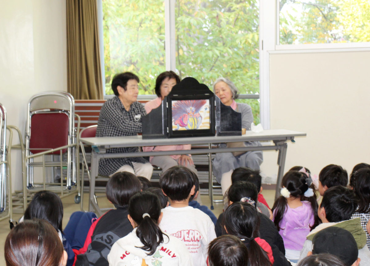 昔あそびの会「竹とんぼ」