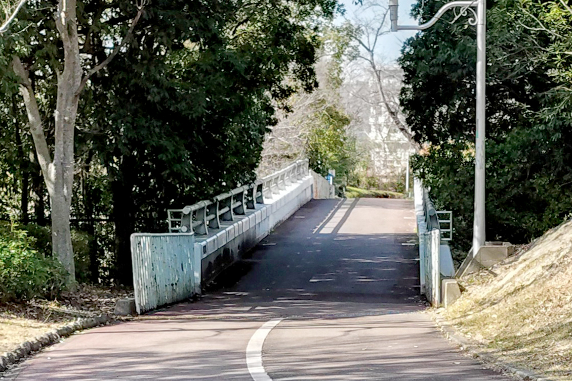 庭代公園・原山台　歩道橋