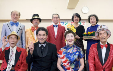 ［堺市南区］「泉北マジッククラブ」が47周年、観客の笑顔誘うショーを披露